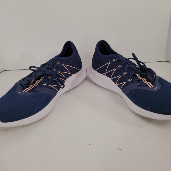 Nike Viale Tech Racer Women's Running Sneaskers Size 11 - Picture 4 of 7